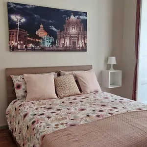 Etnea Palace Affittacamere Aeroporto di Catania Fontana Rossa